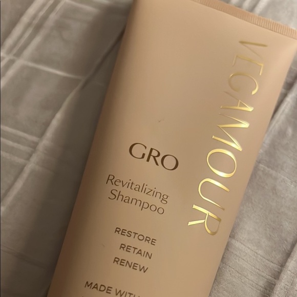 Brand new Vegamour Shampoo/Conditioner - still in box! - Picture 3 of 3